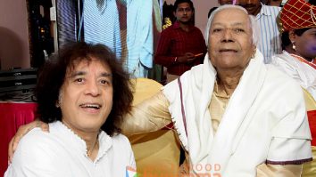 Photos: Sonu Nigam pays homage to the late legendary musician Ustad Ghulam Mustafa Khan in a concert titled ‘Haazri’