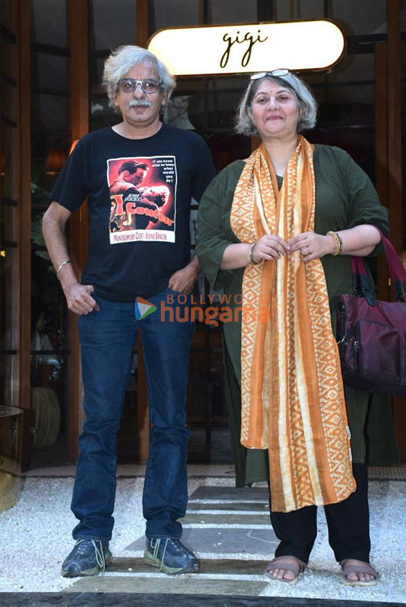 Photos: Sriram Raghavan snapped at Gigi restaurant in Bandra Photos: Sriram Raghavan snapped at Gigi restaurant in Bandra