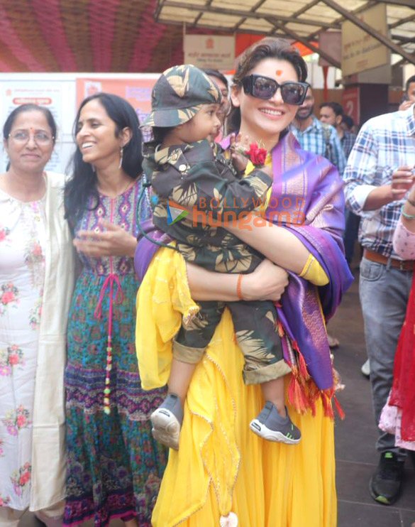 photos urvashi rautela snapped at siddhivinayak temple 2