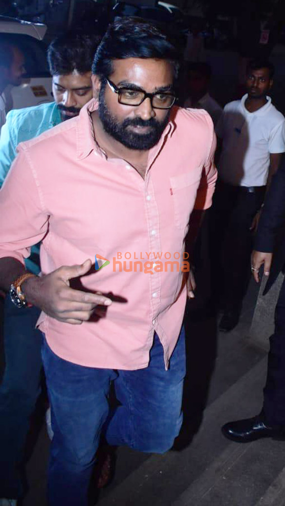 photos vijay sethupathi snapped in bandra 2