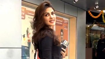 Rhea Chakraborty’s all black airport look is a vibe!