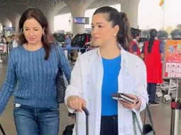 Sara Tendulkar gets clicked with mom Anjali Tendulkar at the airport