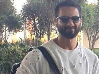 Shahid Kapoor shines in all white at the airport Shahid Kapoor shines in all white at the airport