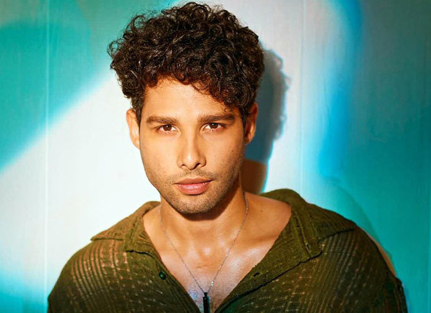 Siddhant Chaturvedi reveals why he has limited Bollywood friends despite working with 'big stars' Siddhant Chaturvedi reveals why he has limited Bollywood friends despite working with 'big stars'