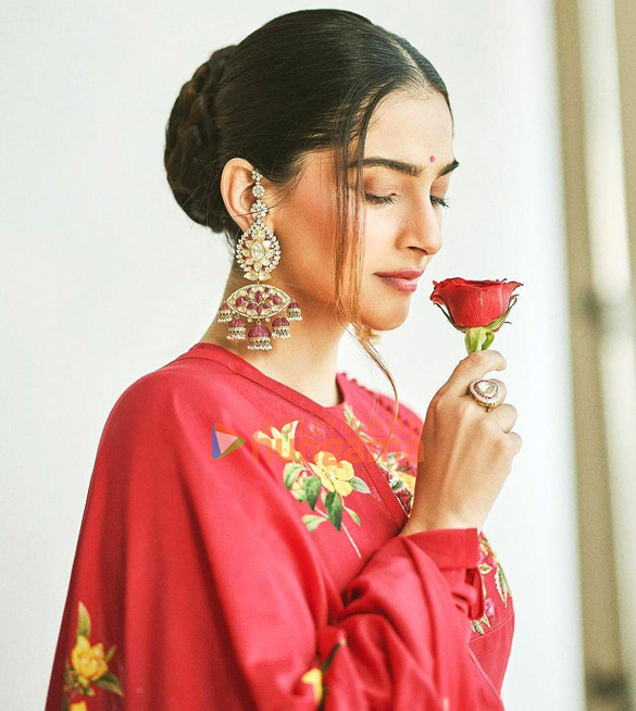 sonam kapoor ahuja 1 83