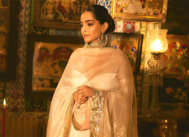 Sonam Kapoor Ahuja showcases her support second-hand websites; says, “Indian culture embraces local tailors and artisans, which is a form of slow fashion”