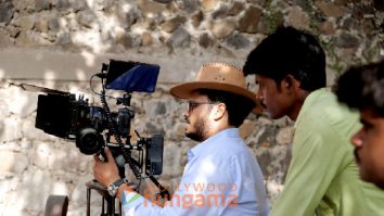 On The Sets Of The Movie Gin Ke Dus