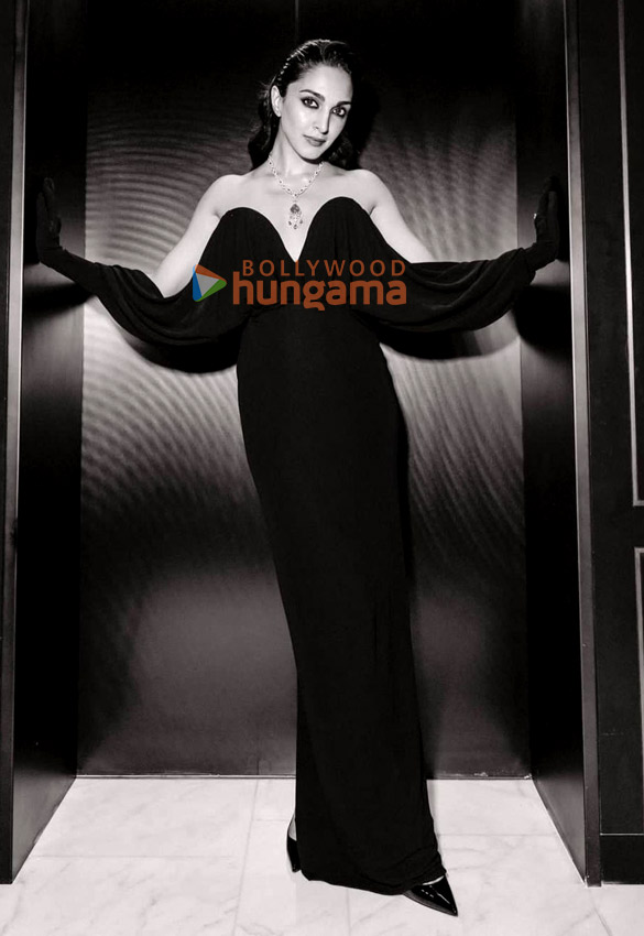 Kiara Advani Photos, Images, HD Wallpapers, Kiara Advani HD Images