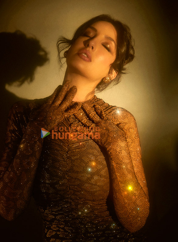 nora fatehi 2 191