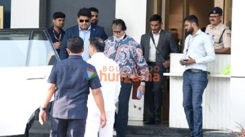 Photos: Amitabh Bachchan, Abhishek Bachchan and Manushi Chhillar snapped at Kalina airport