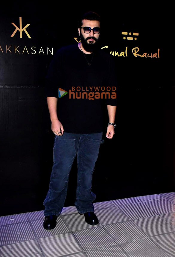 Photos: Arjun Kapoor, Sonam Kapoor Ahuja, Kunal Rawal and others snapped at Hakkasan Photos: Arjun Kapoor, Sonam Kapoor Ahuja, Kunal Rawal and others snapped at Hakkasan