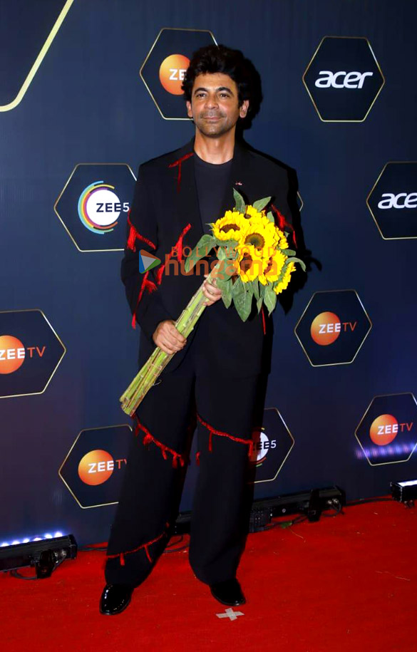 photos bobby deol and jaaved jaaferi snapped attending the dadasaheb phalke award 2024 30