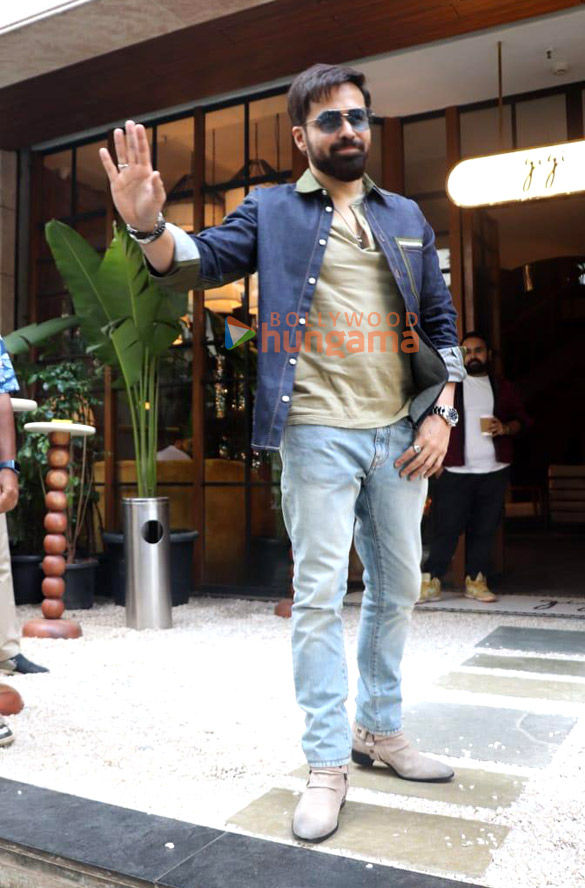 photos emraan hashmi snapped outside gigi restaurant in bandra 1