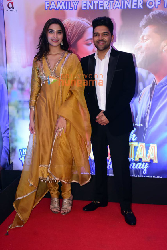photos guru randhawa saiee manjrekar and others snapped at the special screening of kuch khattaa ho jaay 1