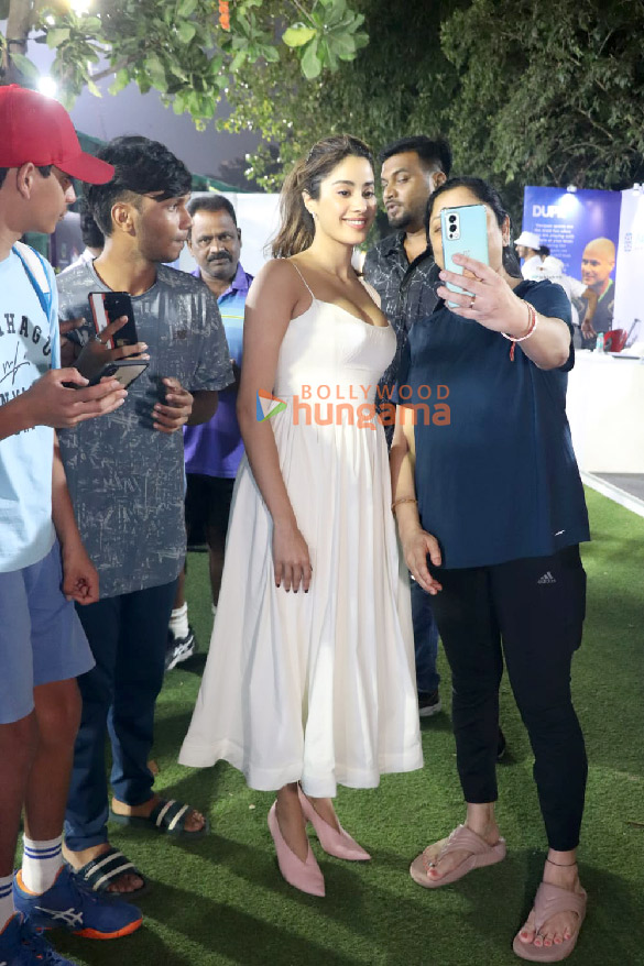 photos janhvi kapoor sania mirza maniesh paul and others snapped at pickleball tournament 2024 6