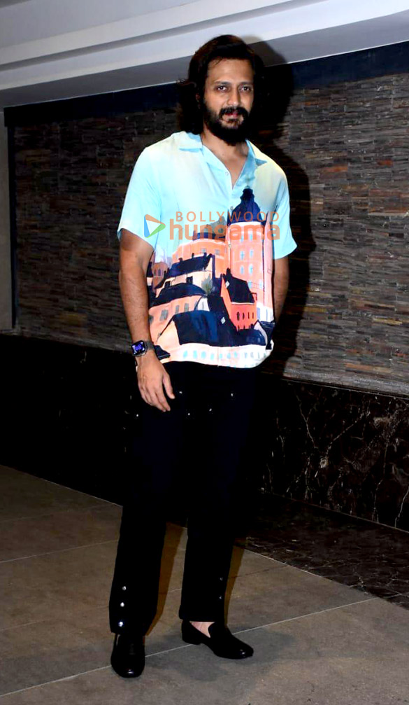 photos karan johar ananya panday vidya balan and others snapped at neha dhupia and angad bedis house warming party 16