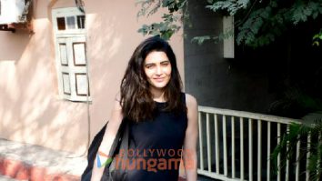 Photos: Karishma Tanna snapped outside the gym in Bandra