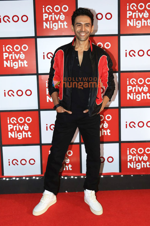 photos kartik aaryan jannat zubair rahmani and others snapped at iqoo prive night event 3