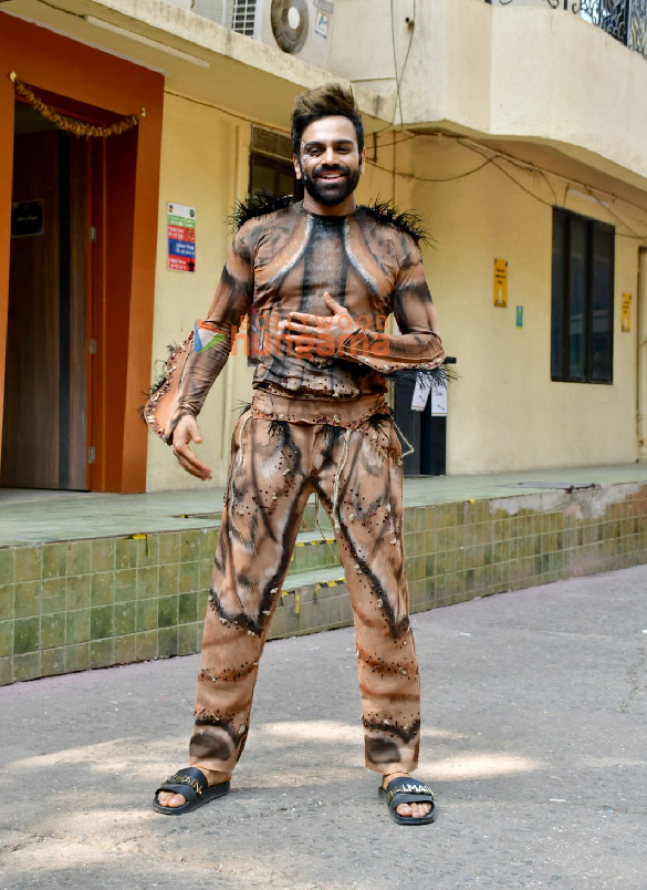 photos kriti sanon malaika arora jaaved jaaferi and others snapped on the sets of jhalak dikhhla jaa 11 18