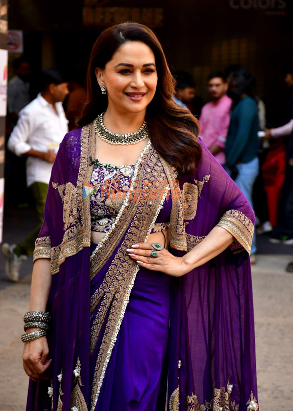 photos madhuri dixit and suniel shetty snapped on the sets of dance deewane 2 3
