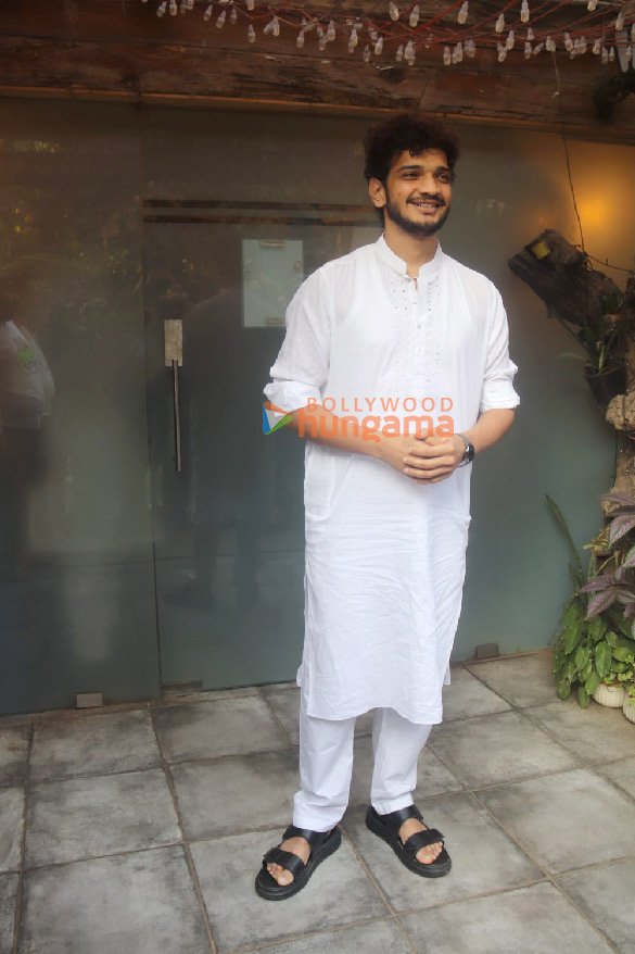 photos munawar faruqui and rrahul narain kanal spotted outside cafe in bandra 1