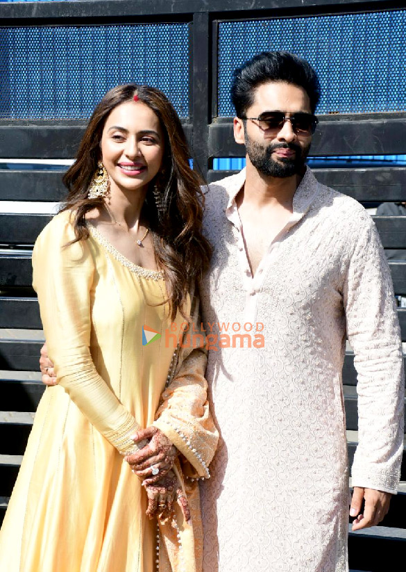 Photos: Newlyweds Rakul Preet Singh and Jackky Bhagnani arrived at a private airport in Mumbai