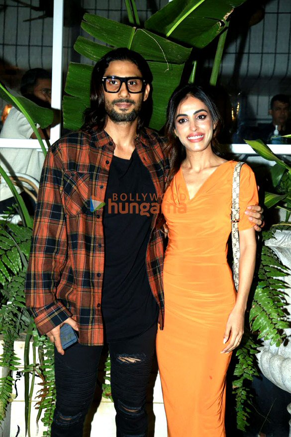 photos prateik babbar and priya banerjee snapped in bandra 4