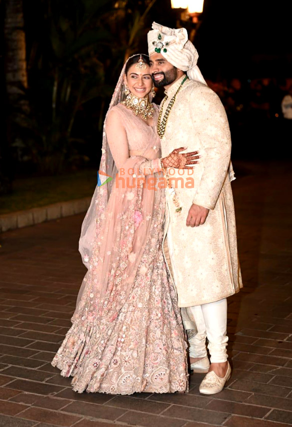 photos rakul preet singh and jackky bhagnani snapped after tying the knot 1