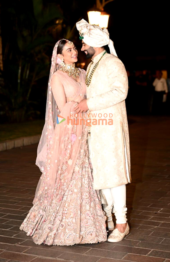 photos rakul preet singh and jackky bhagnani snapped after tying the knot 2