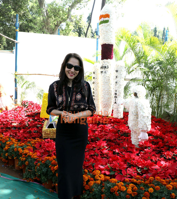 photos ranjeet pawan malhotra ekta jain dilip vengsarka and others attended the flower exhibition at jijamata udyan mumbai 5