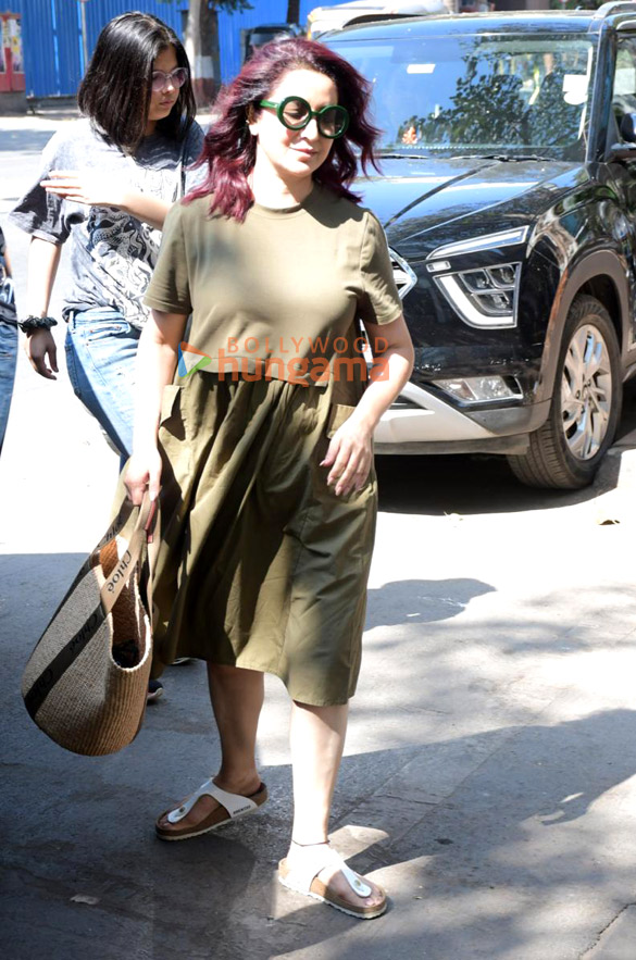 photos tisca chopra spotted outside clinic in santacruz 1