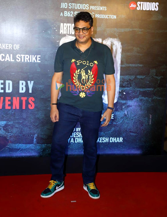 photos yami gautam dhar aditya dhar mrunal thakur and others snapped at the special screening of article 370 14