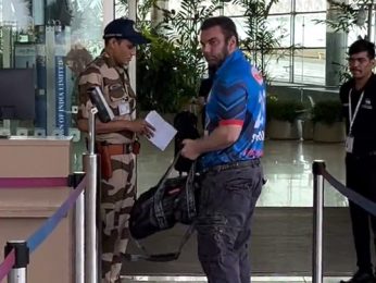 Sohail Khan gets clicked by paps at the airport rocking his blue jersey Sohail Khan gets clicked by paps at the airport rocking his blue jersey