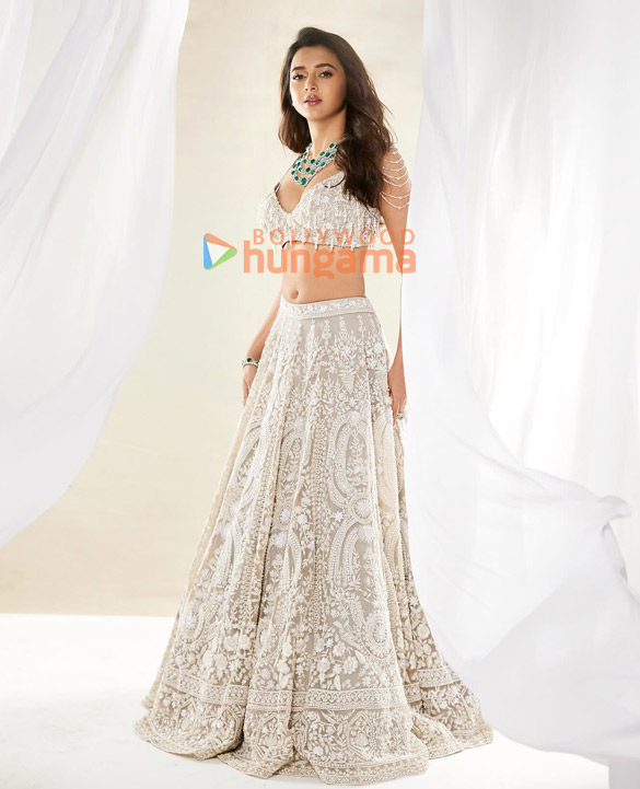 tejasswi prakash 1 22