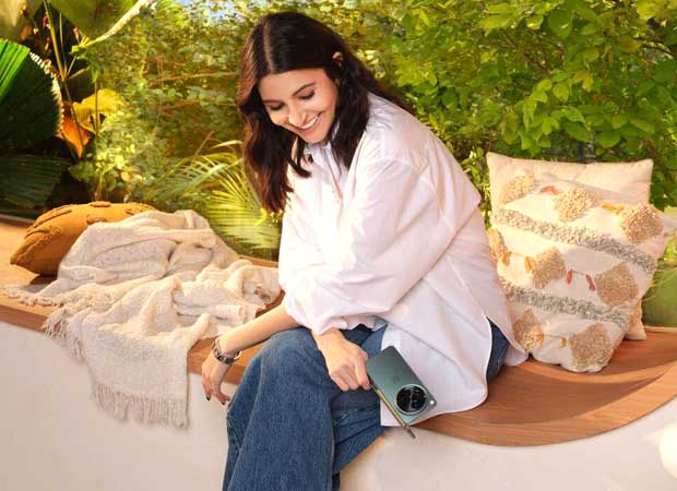 Anushka Sharma is all smiles as she posts a photo on Instagram for first time since birth of Akaay “Morning sun and some reading time” 