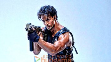 Bade Miyan Chote Miyan