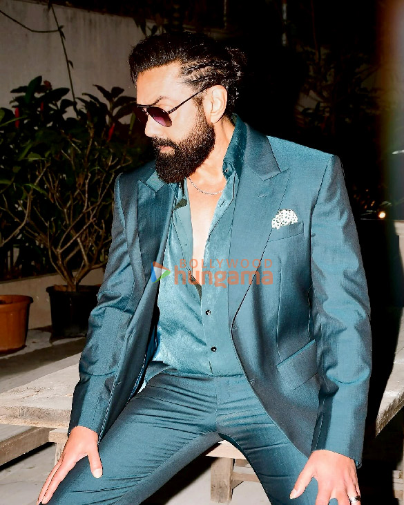 bobby deol 5 8
