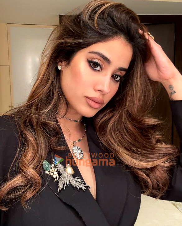 janhvi kapoor 1 300