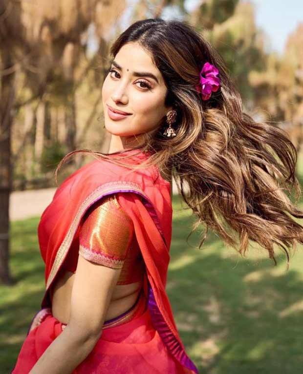 Janhvi Kapoor's birthday outfit was a stunning red and purple saree in Tirumala