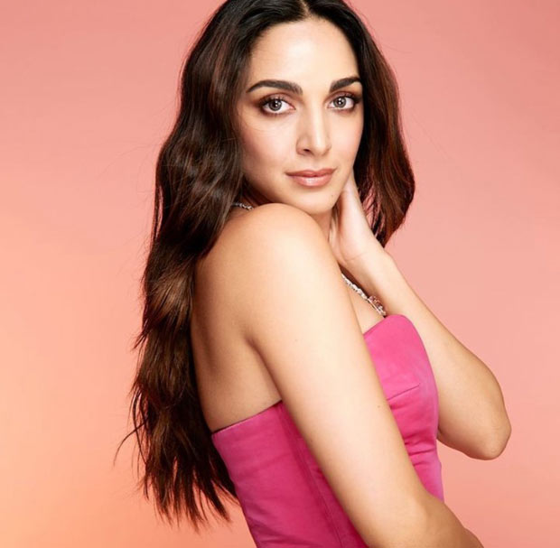 Kiara Advani leaves us bewitched in pink strapless gown