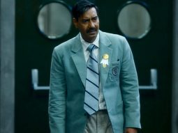 Video: Maidaan mein utrenge gyarah sirf gyarah dinon mein Video: Maidaan mein utrenge gyarah sirf gyarah dinon mein