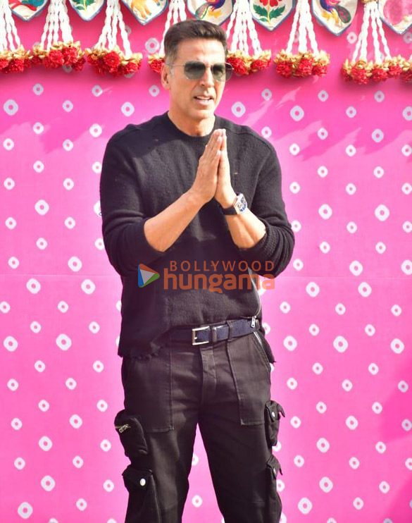 photos aamir khan akshay kumar kareena kapoor khan madhuri dixit and others arrive at jamnagar for anant ambanis pre wedding fest 4