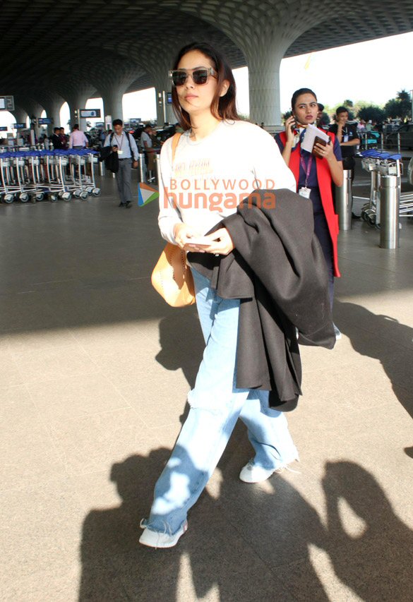 photos alia bhatt sidharth malhotra and others snapped at the airport 4