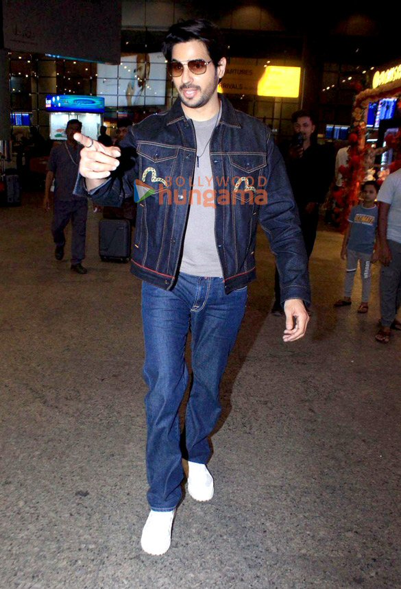 photos alia bhatt sidharth malhotra and others snapped at the airport 7