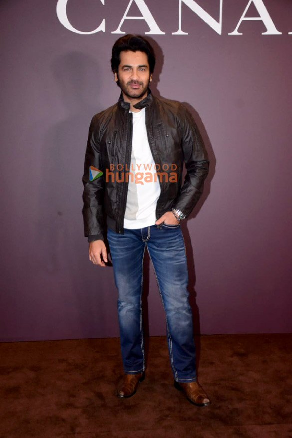photos arjun kapoor aparshakti khurana and others were snapped at canali launch at jio world plaza 5