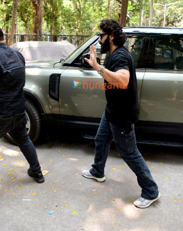 photos arjun kapoor and amrita arora snapped at malaika aroras mothers house in bandra 3