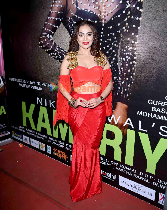 photos celebs attend the launch of nikita rawals new song kamariya 9