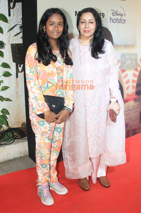 photos celebs grace the premiere of patna shukla 009