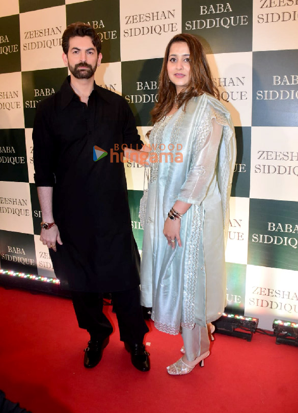 photos celebs snapped at baba siddiques iftar party 29