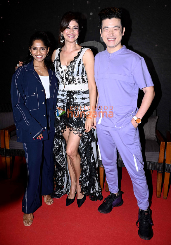 photos jaaved jaaferi jamie lever pooja batra and other celebs attend the launch of singing and dance reality show for south asian americans 12